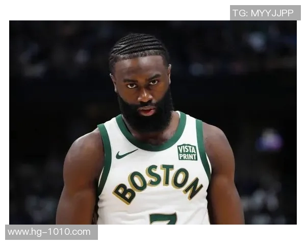 怀特称赞布朗在关键时刻的表现正是球队所需的能力与担当 怀特称赞布朗在关键时刻的表现正是球队所需的能力与担当