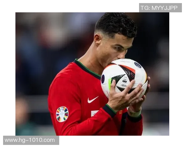 世界杯官推发布42队海报无C罗引发热议已删除原贴引关注